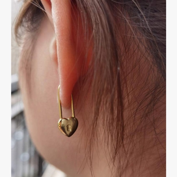 🆕 925 Sterling Silver Gold Plated Puff Heart Safety Pin Earrings Gift - Picture 2 of 6